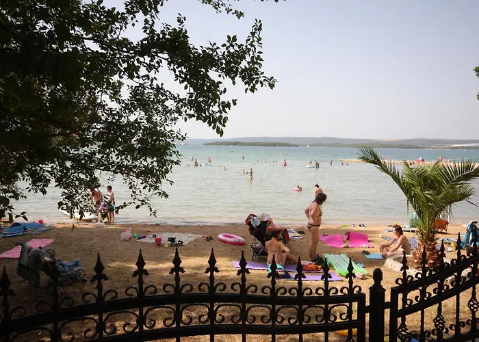 Kraj 3460e 아파트 Pašman